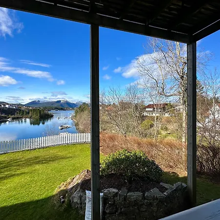 With Exceptional View Apartment *