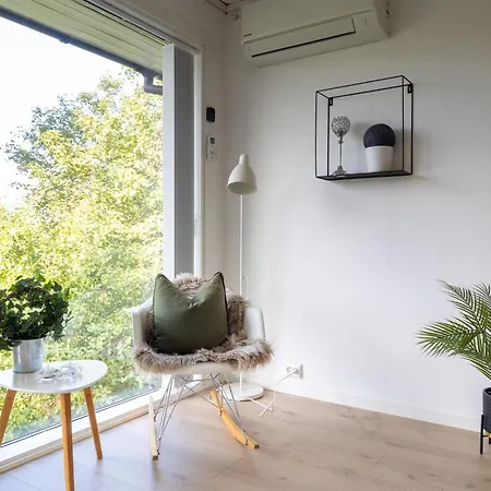 アパート With Exceptional View オーレスン