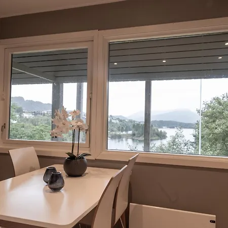 Apartmán With Stunning Fjord View Near Ålesund