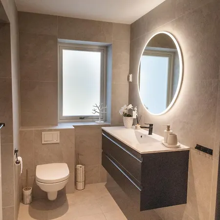 With Exceptional View アパート *