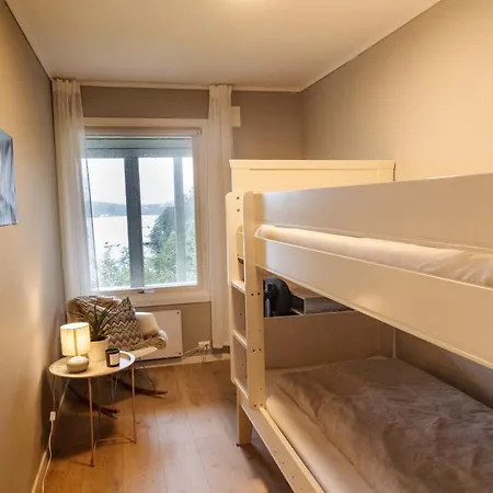 アパート With Exceptional View オーレスン