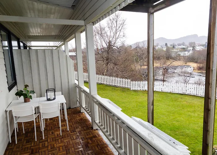 Apartamento With Stunning Fjord View Near Ålesund